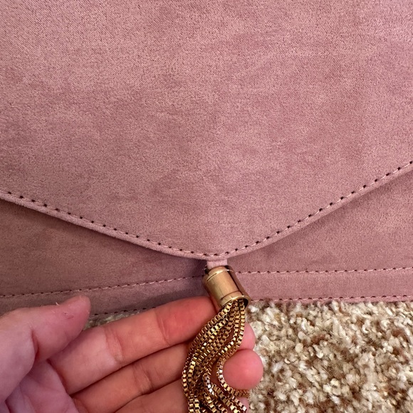 Purple lilac colored Asos envelope clutch - Picture 2 of 7